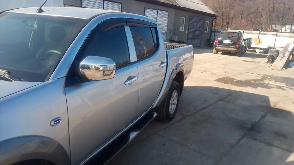 Ветробрани за Mitsubishi L200 2006-2014 SUNPLEX - Image 5