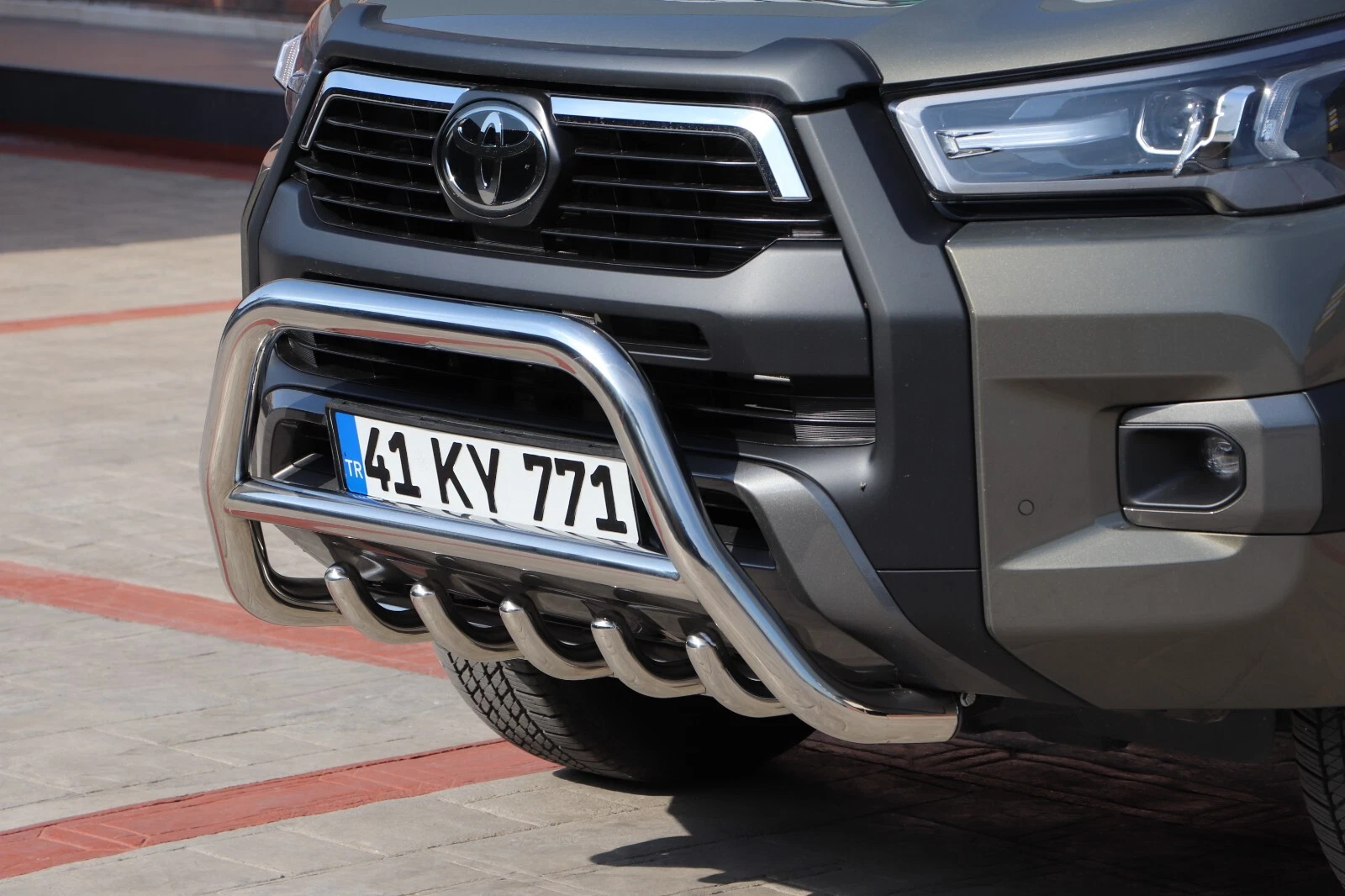 Хромиран ролбар за TOYOTA HILUX 2020-2026 - Image 5