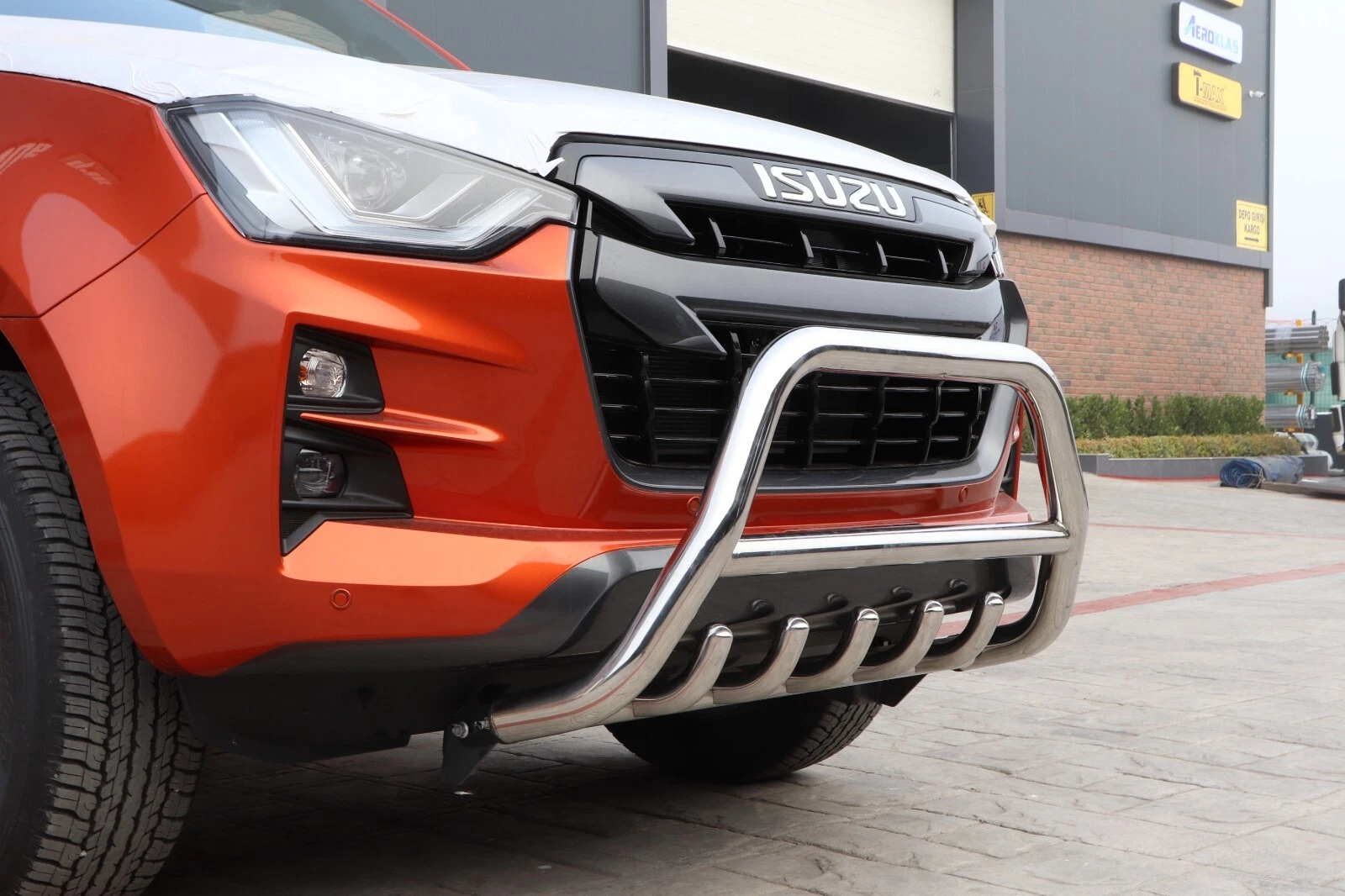 Хромиран ролбар за ISUZU D-MAX 2019-2026 - Image 5